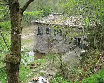 PXL172 Moulin sur l'Aveyron